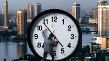 تأخير الساعة 60 دقيقة.. موعد التوقيت الشتوي تأخير الساعة 60 دقيقة.. موعد التوقيت الشتوي