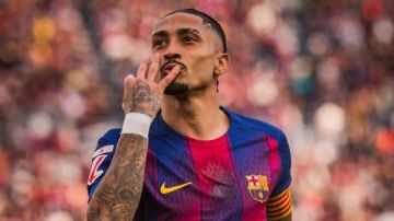رافينيا يطارد رقما تاريخيا مع برشلونة.. إنجاز أسطوري يفصله عن زلاتان وميسي رافينيا يطارد رقما تاريخيا مع برشلونة.. إنجاز أسطوري يفصله عن زلاتان وميسي