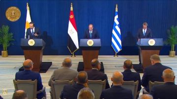 الرئيس السيسي: الغاز في مقدمة مجالات التعاون مع اليونان الرئيس السيسي: الغاز في مقدمة مجالات التعاون مع اليونان