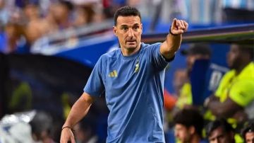 سكالوني متحمس لتجديد عقده مع منتخب الأرجنتين سكالوني متحمس لتجديد عقده مع منتخب الأرجنتين