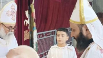 أطفال مار جرجس بأرمنت الحيط يشاركون في القداس الإلهي بالأقصر أطفال مار جرجس بأرمنت الحيط يشاركون في القداس الإلهي بالأقصر