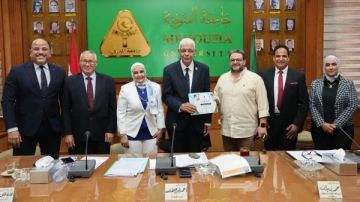 جامعة المنوفية تكرم أعضاء الوحدة المركزية وأفضل المرشدين بالكليات جامعة المنوفية تكرم أعضاء الوحدة المركزية وأفضل المرشدين بالكليات