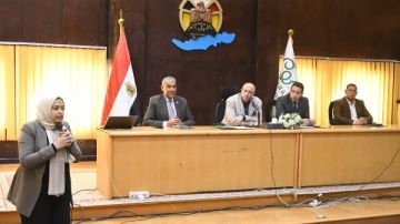 محافظ الفيوم: تمكين الكفاءات الشابة وتأهيل صف ثان من القيادات لمواصلة مسيرة العمل بكفاءة محافظ الفيوم: تمكين الكفاءات الشابة وتأهيل صف ثان من القيادات لمواصلة مسيرة العمل بكفاءة