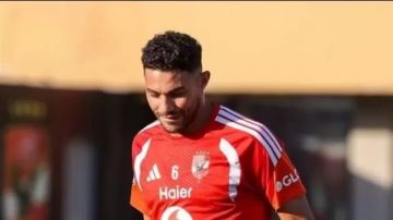 ياسر إبراهيم خارج مباراة الأهلي وأبو قير للأسمدة ياسر إبراهيم خارج مباراة الأهلي وأبو قير للأسمدة