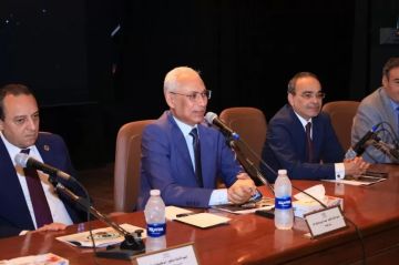 رئيس جامعة المنيا الأهلية يوجه رسالة للطلاب الجدد: نؤهلكم لوظائف المستقبل رئيس جامعة المنيا الأهلية يوجه رسالة للطلاب الجدد: نؤهلكم لوظائف المستقبل