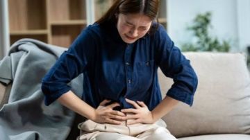 أسباب انتفاخ البطن رغم قلة الأكل.. اعرف السبب أسباب انتفاخ البطن رغم قلة الأكل.. اعرف السبب
