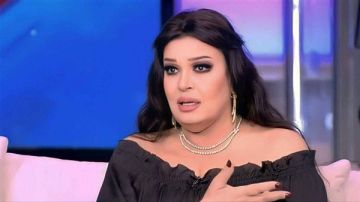 أنا محسودة.. فيفي عبده تتصدر التريند بعد إصابتها بالكسر أنا محسودة.. فيفي عبده تتصدر التريند بعد إصابتها بالكسر