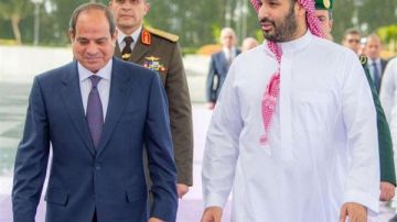 رغم غيابها عن اتفاقية مكة .. لماذا لا تستطيع السعودية تجاوز مصر أمنيا؟ رغم غيابها عن اتفاقية مكة .. لماذا لا تستطيع السعودية تجاوز مصر أمنيا؟