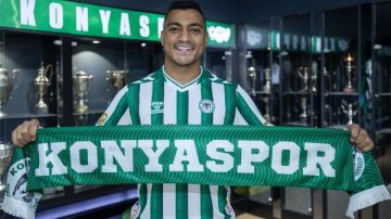 جماهير كونيا سبور التركي تحتفي بالتعاقد مع مصطفى محمد جماهير كونيا سبور التركي تحتفي بالتعاقد مع مصطفى محمد