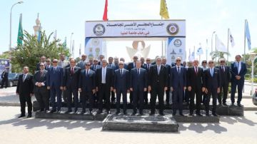 رئيس جامعة الأقصر تشارك بالاجتماع الدوري للمجلس الأعلى للجامعات بجامعة المنيا رئيس جامعة الأقصر تشارك بالاجتماع الدوري للمجلس الأعلى للجامعات بجامعة المنيا