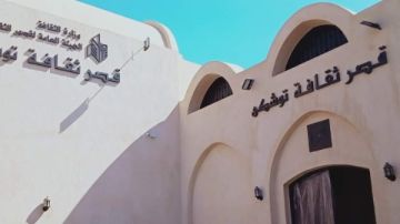 محافظ أسوان يتفقد المجمع الخدمي وقصر ثقافة توشكى نصر النوبة .. ويوجه بسرعة تلبية مطالب الأهالى ورفع كفاءة الإنارة محافظ أسوان يتفقد المجمع الخدمي وقصر ثقافة توشكى نصر النوبة .. ويوجه بسرعة تلبية مطالب الأهالى ورفع كفاءة الإنارة