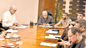 مستحقات اللاعبين وأزمة القيد.. كواليس اجتماع الزمالك الطارئ مستحقات اللاعبين وأزمة القيد.. كواليس اجتماع الزمالك الطارئ