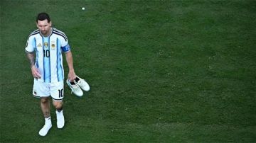 500 مليون يورو لميسي.. موراتي يكشف مفاجأة مدوية من كواليس إنتر ميلان 500 مليون يورو لميسي.. موراتي يكشف مفاجأة مدوية من كواليس إنتر ميلان