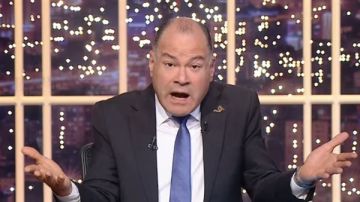 حقك علينا .. نشأت الديهي يعتذر لمديرة مدرسة القليوبية وينتقد تعامل المحافظ معها حقك علينا .. نشأت الديهي يعتذر لمديرة مدرسة القليوبية وينتقد تعامل المحافظ معها