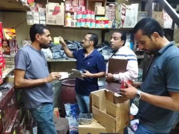 رئيس مركز الخارجة: تحرير 46 محضرا متنوعا لمتابعة الأسواق والمحلات التجارية رئيس مركز الخارجة: تحرير 46 محضرا متنوعا لمتابعة الأسواق والمحلات التجارية
