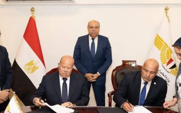 مصر للطيران للخدمات الأرضية توقع عقدين مع Rafal Aviation Handling و AuriJet مصر للطيران للخدمات الأرضية توقع عقدين مع Rafal Aviation Handling و AuriJet