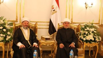 مفتي الجمهورية يبحث مع أمين دار الفتوى في أستراليا دعم الأقليات المسلمة مفتي الجمهورية يبحث مع أمين دار الفتوى في أستراليا دعم الأقليات المسلمة