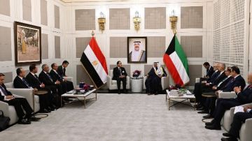 رئيس الوزراء: أمن الكويت ودول الخليج العربي جزء لا يتجزأ من الأمن القومي المصري رئيس الوزراء: أمن الكويت ودول الخليج العربي جزء لا يتجزأ من الأمن القومي المصري