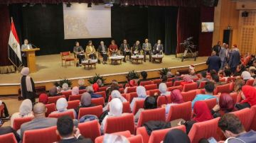 بحضور رموز المجتمع.. جلسة نقاشية هامة عن استراتيجيات تعزيز الهوية بين الأسرة والمدرسة والمجتمع المدني 
