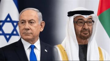 الشيخ محمد بن زايد يستقبل بنيامين نتنياهو في أبوظبي الشيخ محمد بن زايد يستقبل بنيامين نتنياهو في أبوظبي