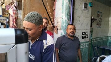 حملات تفتيش مفاجئة بالأقصر.. مراجعة أجور وعقود العاملين ومخالفات في منشآت بأرمنت حملات تفتيش مفاجئة بالأقصر.. مراجعة أجور وعقود العاملين ومخالفات في منشآت بأرمنت