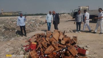 إعدام 600 زجاجة خمور متنوعة ومجهولة المصدر بسمالوط في المنيا إعدام 600 زجاجة خمور متنوعة ومجهولة المصدر بسمالوط في المنيا