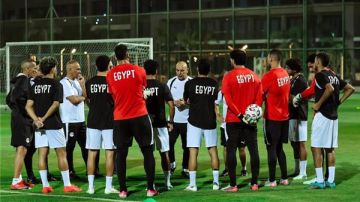 بمشاركة زيزو وإمام عاشور.. منتخب مصر يخوض مرانه الأول استعدادا لتصفيات أمم إفريقيا بمشاركة زيزو وإمام عاشور.. منتخب مصر يخوض مرانه الأول استعدادا لتصفيات أمم إفريقيا