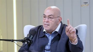  العرب يدفعون فاتورة الحرب .. عماد الدين أديب يحذر: إغلاق باب المندب يضر مصر