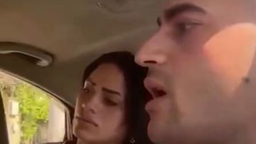 سائق نقل ذكي يرفض تناول ركاب الكحوليات داخل السيارة بالتجمع سائق نقل ذكي يرفض تناول ركاب الكحوليات داخل السيارة بالتجمع