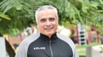 أحمد حمودة يشيد بانطلاقة الزمالك ويطالب بالصبر على عموتة أحمد حمودة يشيد بانطلاقة الزمالك ويطالب بالصبر على عموتة