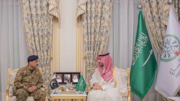 السعودية وباكستان يبحثان تعزيز التنسيق الدفاعي وفق اتفاقية مكة السعودية وباكستان يبحثان تعزيز التنسيق الدفاعي وفق اتفاقية مكة