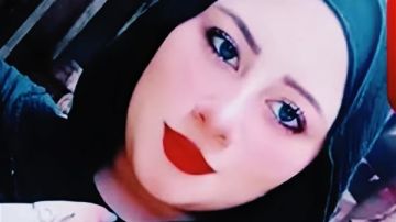 مقتل الطالبة آية رضوان في الصف.. شقيقها يسلم نفسه للشرطة والتحريات تكشف التفاصيل مقتل الطالبة آية رضوان في الصف.. شقيقها يسلم نفسه للشرطة والتحريات تكشف التفاصيل