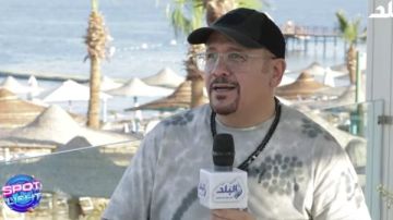 هشام عباس : جدي كان عايز يسميني محمد ووالدتي اختارت هشام