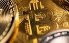 بيتكوين يتحرك قرب مستوى 81 ألف دولار مع التركيز على التشريعات الأمريكية للعملات المشفرة