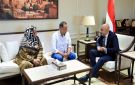 وزير التعليم يكرم مديري مدرستين بالقليوبية بعد واقعة المحافظ.. معلمو ومديرو مدارس مصر خط أحمر 