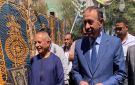 بالجلابية الصعيدي.. أحمد موسى يستقبل محافظ سوهاج في مسقط رأسه شاهد