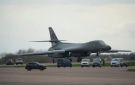 واشنطن تحرك قاذفات نووية B-1B من قاعدة بريطانية.. مناورة أم حرب جديدة؟