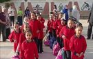 فرحه في أول يوم دراسي.. مدارس المنيا تستقبل 1.5 مليون طالب و315 فصلا جديدا - eg