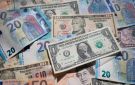 دون تغيير..أسعار العملات الأجنبية الدولار واليورو في البنوك الآن
