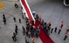 مراسم استقبال تليق بضيف مصر .. الرئيس السيسي يستقبل نظيره الصيني في مطار القاهرة