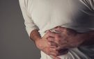 طرق علاج آلام البطن في المنزل