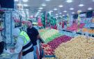 حملات مكبرة لإحكام الرقابة على الأنشطة التجارية والتأكد من الالتزام بالاشتراطات الصحية بالعجوزة