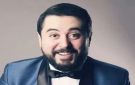 الفنان عمرو عبد العزيز بعد انتقاده تأجير مسرح الفن لأشباه الممثلين: التمثيل ليس مهنة من لا مهنة له