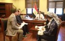 وزير الصحة يستعرض نتائج زيارة خبراء طب وجراحات الأجنة من بيرو لمستشفيات المؤسسة العلاجية