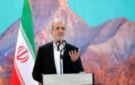 رئيس إيران: الهجوم والضغط لن يرغما طهران وشعبها على الاستسلام