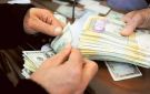 العملة الإيرانية تهوي إلى مستوى قياسي جديد مع تصاعد تداعيات الحرب على الاقتصاد