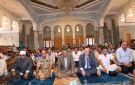 محافظ جنوب سيناء يؤدي صلاة الجمعة بمسجد السلام في شرم الشيخ ويتواصل مع المواطنين