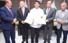 وزير العمل ومحافظ القاهرة يسلمان شهادات التكريم لأوائل خريجي مركز المطرية للتدريب التطبيقي التكنولوجي