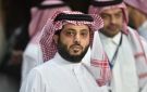 فنان مصري يثير أزمة لتركي آل الشيخ.. ويصدر بيانا توضيحيا