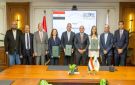 رئيس اقتصادية قناة السويس يشهد توقيع عقد مشروع نافذ مصر لإنشاء ساحة للشاحنات بميناء السخنة